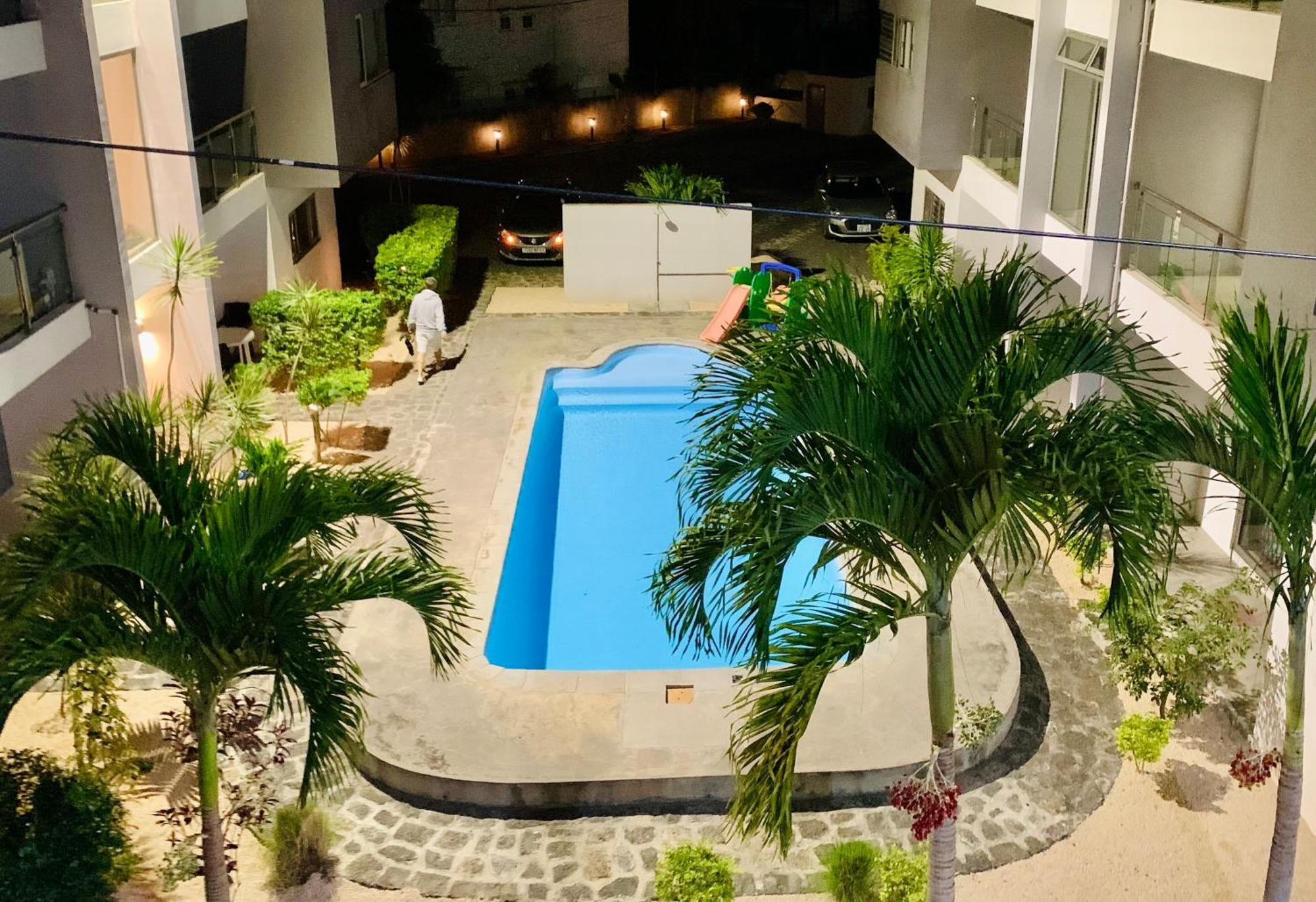 Ibiza Apartment - 150M From The Beach Flic en Flac Luaran gambar